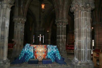 st mungo's tomb glasgow cathedral