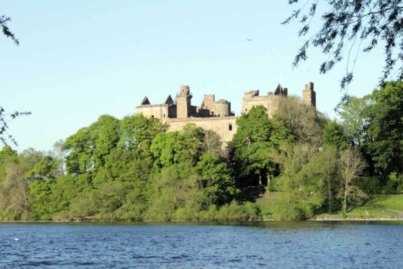 Mary Queen of Scots: Linlithgow Palace