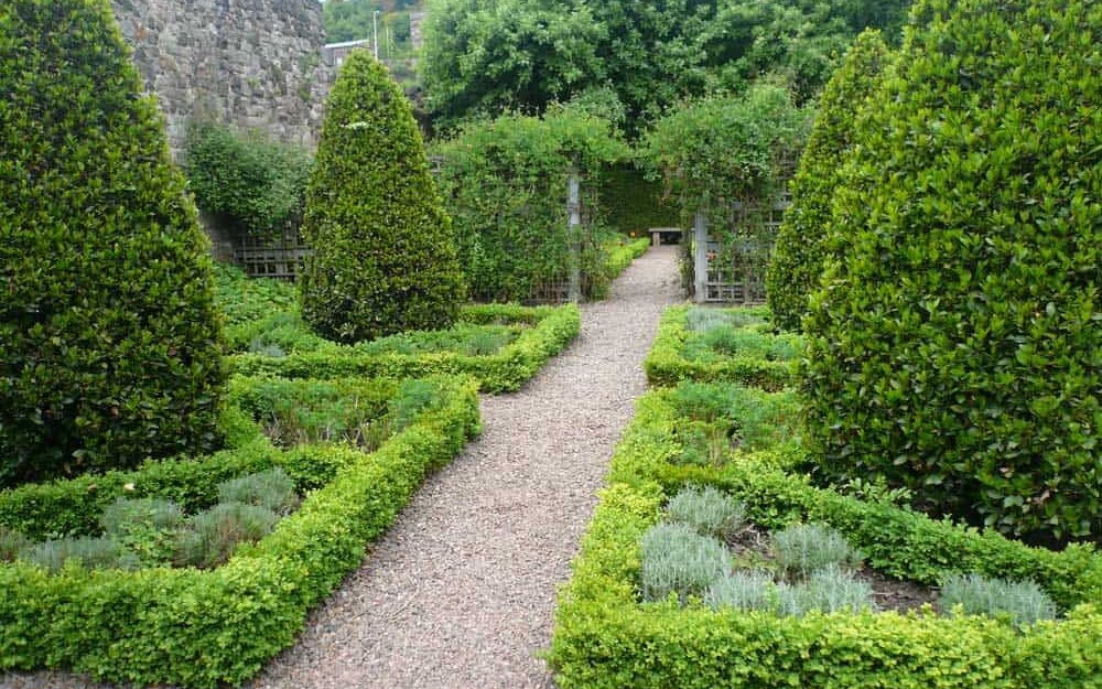 Dunbar's Close Garden: an Edinburgh Royal Mile garden